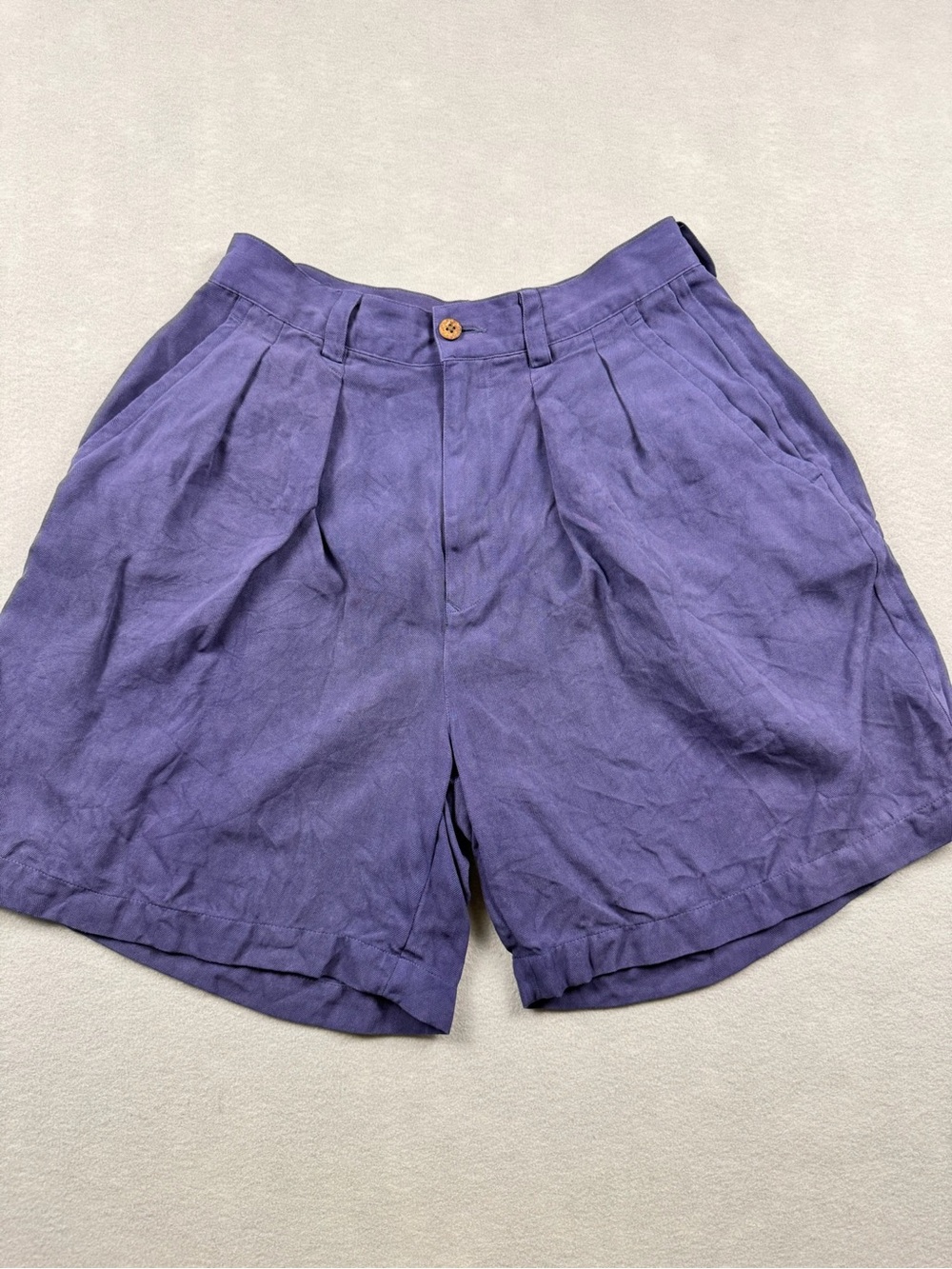 Tommy Bahama 100% Silk Shorts Women 8 Navy Pockets Classic Coastal Chic Pleated